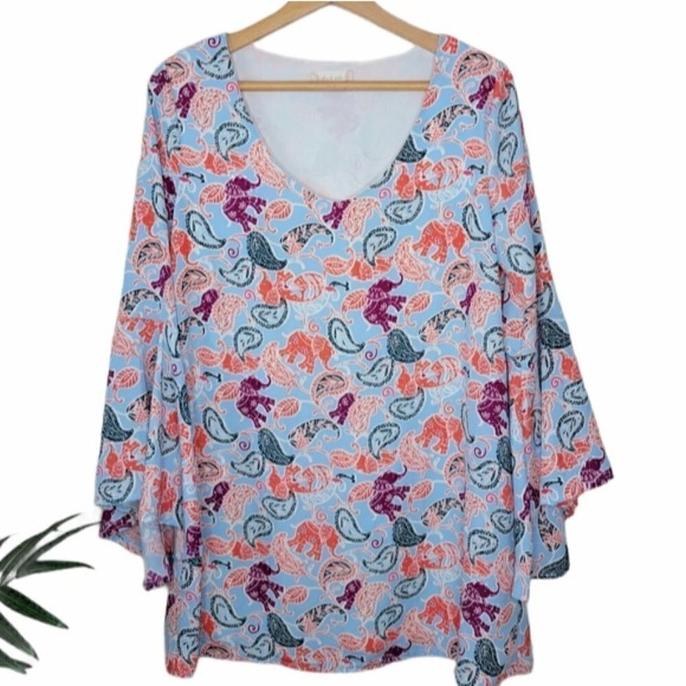 Altar'd State Colorful Elephant Flared Sleeve Tunic Size Small